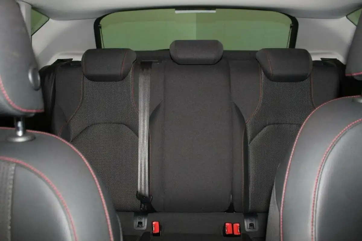 2015-seat-leon-14-fr-tech-pack-tsi-hatchback-5d-1390cc-big-45