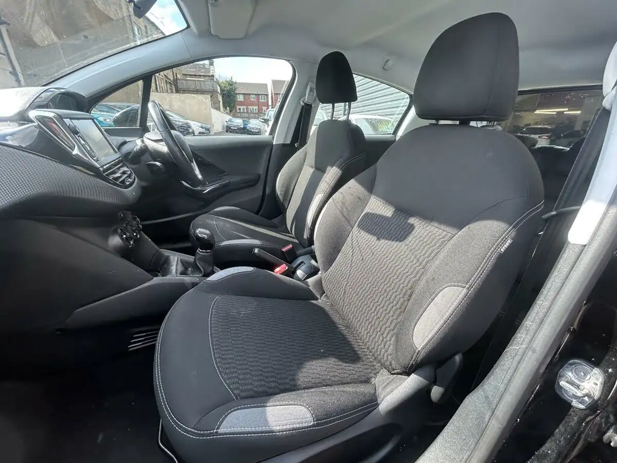 2016-peugeot-208-16bluehdi-active-5d-big-16