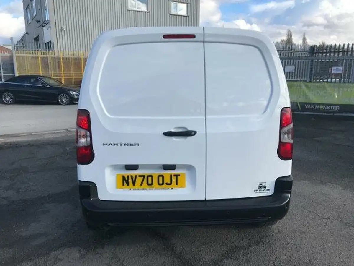 2021-peugeot-partner-15-bluehdi-1000-professional-100ps-eu6dt-panel-big-18