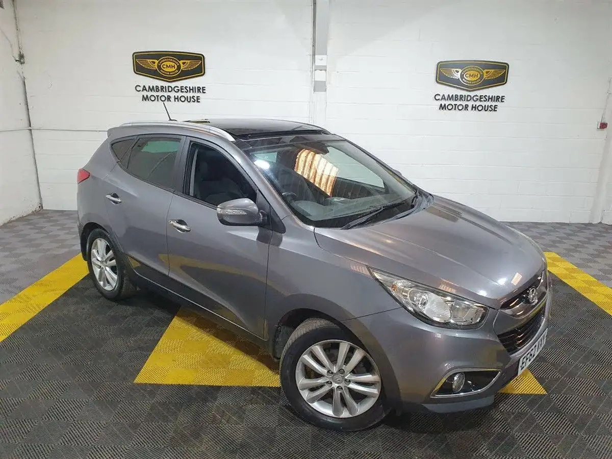 2012-hyundai-ix35-20td-premium-4wd-big-28