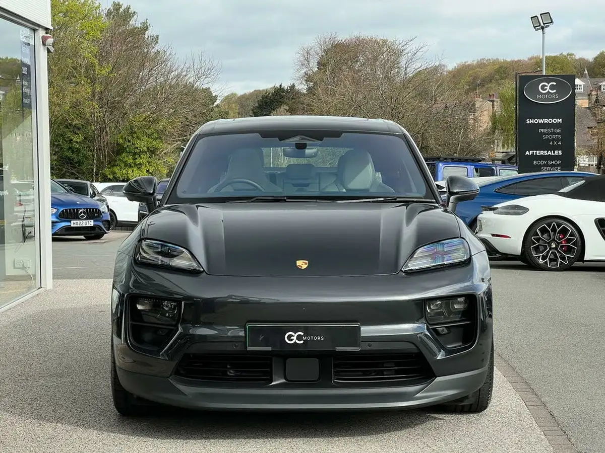 2024-porsche-macan-e-4-electric-big-1