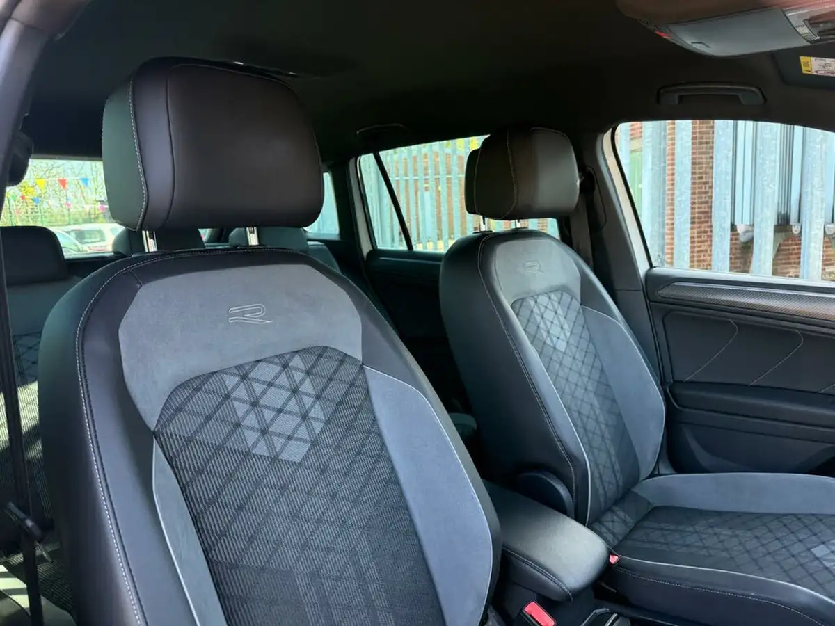 2021-volkswagen-tiguan-15-tsi-r-line-big-29