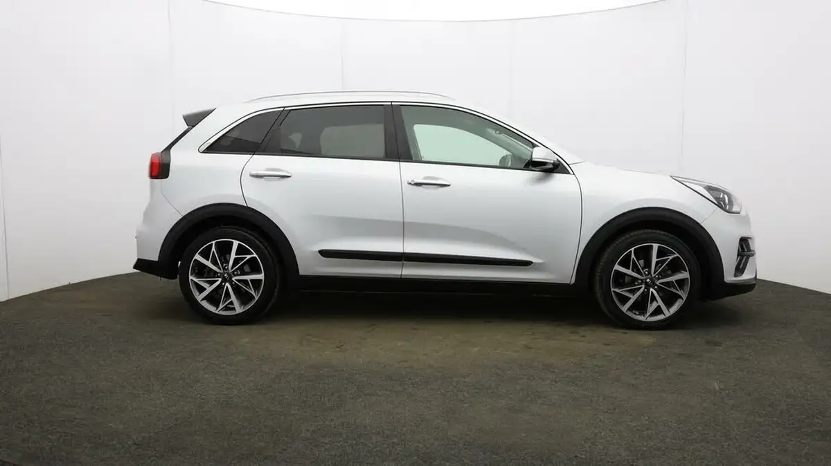 2020-kia-niro-16-gdi-3-big-43