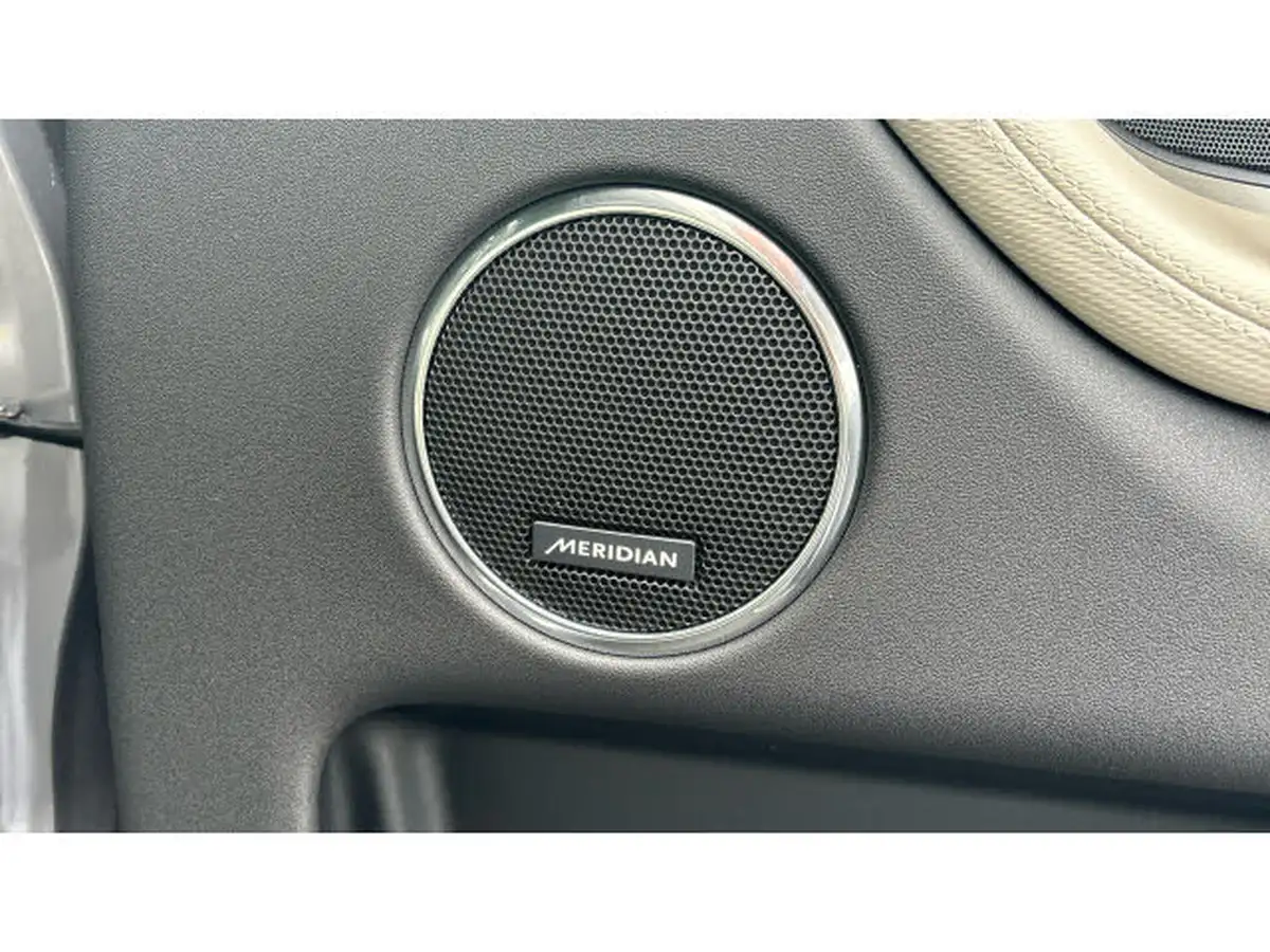 2024-land-rover-discovery-sport-15-p300e-dynamic-se-big-23