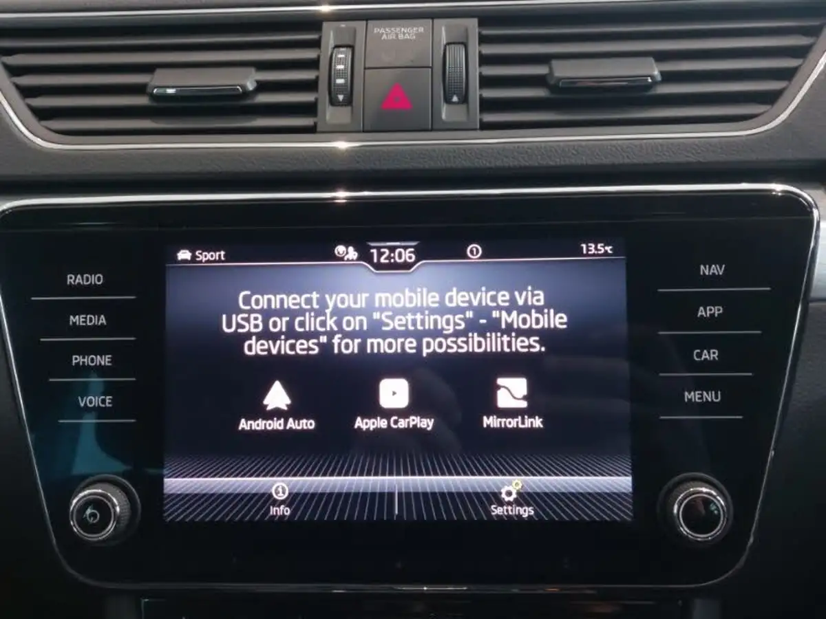 2023-skoda-superb-15-tsi-se-technology-estate-dsg-big-16