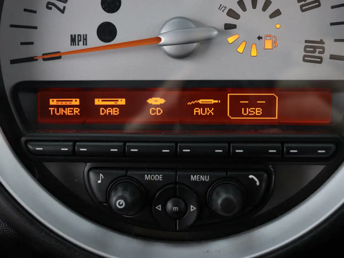 2012-mini-cooper-16-cooper-122bhp-coupe-3d-big-24