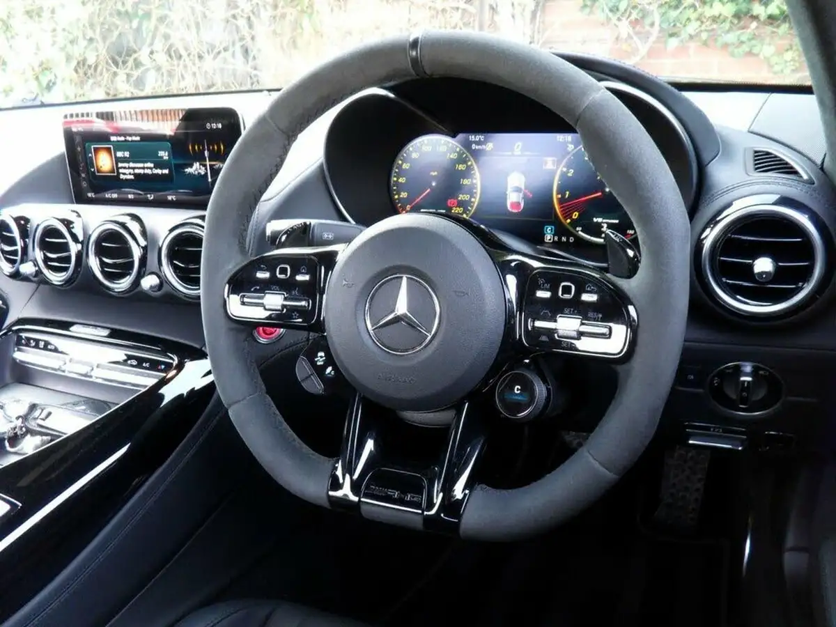 2021-mercedes-benz-amg-40-gt-night-edition-coupe-big-66