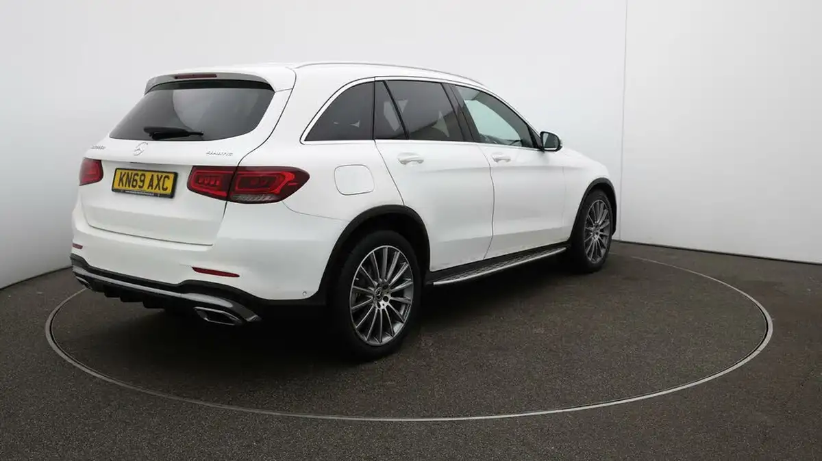 2019-mercedes-benz-glc-class-20d-glc220d-amg-line-premium-station-wagon-5d-big-46