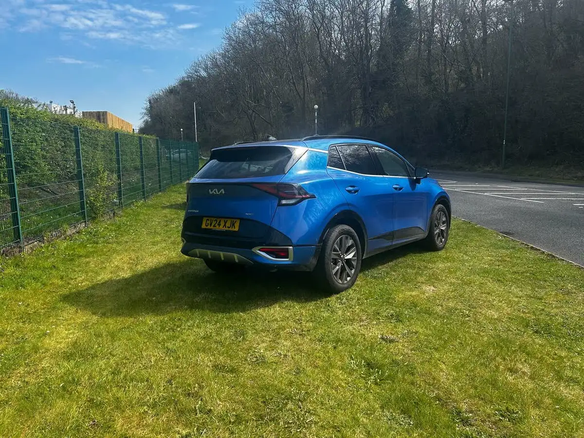 2024-kia-sportage-16-t-gdi-gt-line-s-207bhp-hev-auto-big-2