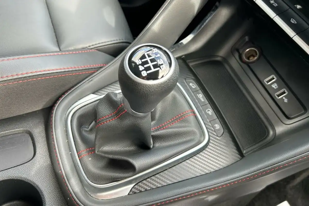 2024-mg-zs-suv-10t-gdi-exclusive-big-29