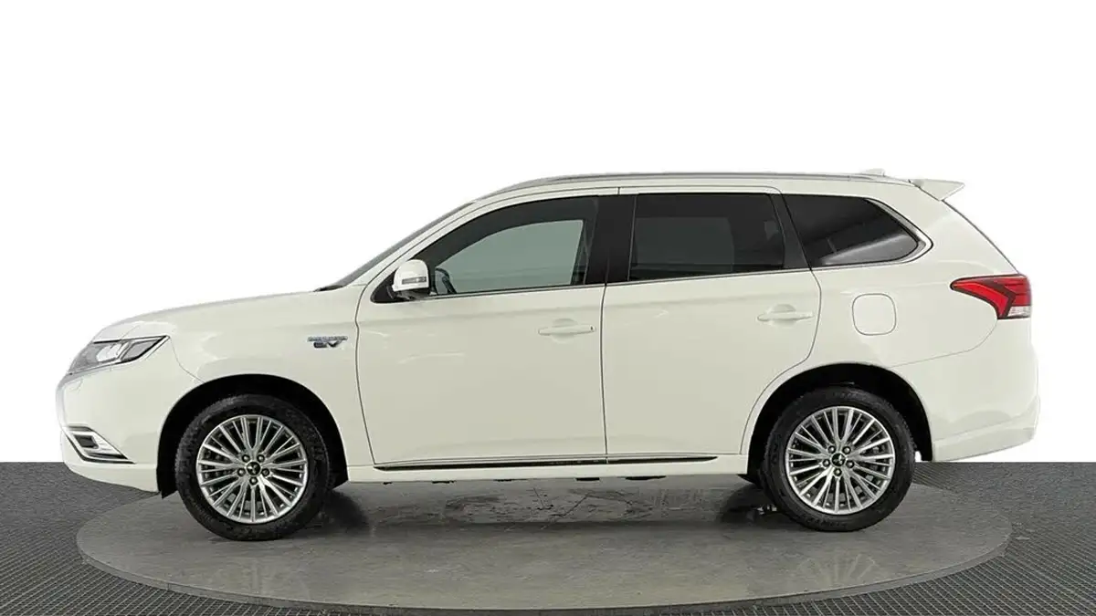 2019-mitsubishi-outlander-24-4h-phev-big-6