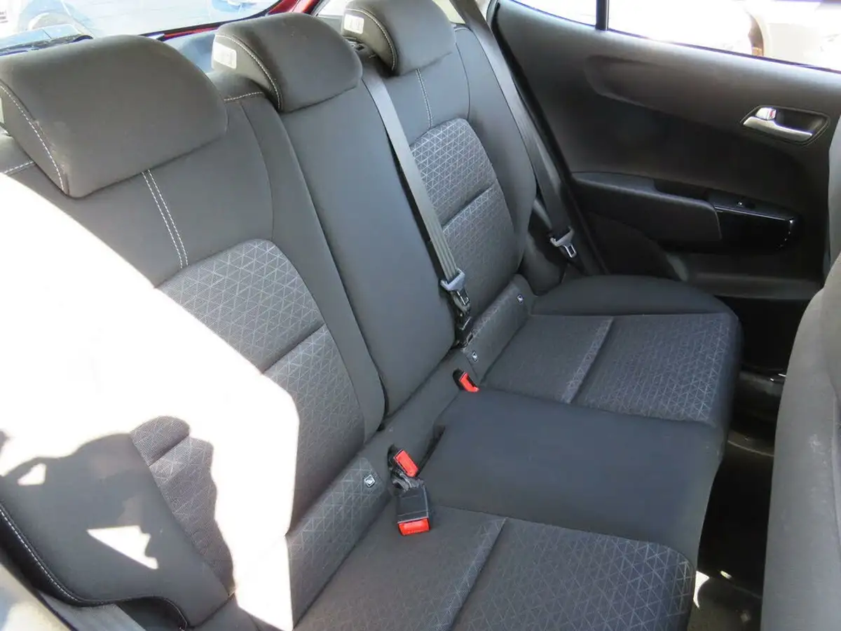 2020-kia-picanto-125-2-big-11