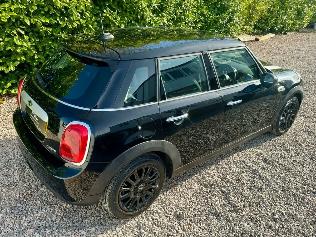 2015-mini-cooper-15-cooper-5d-big-19
