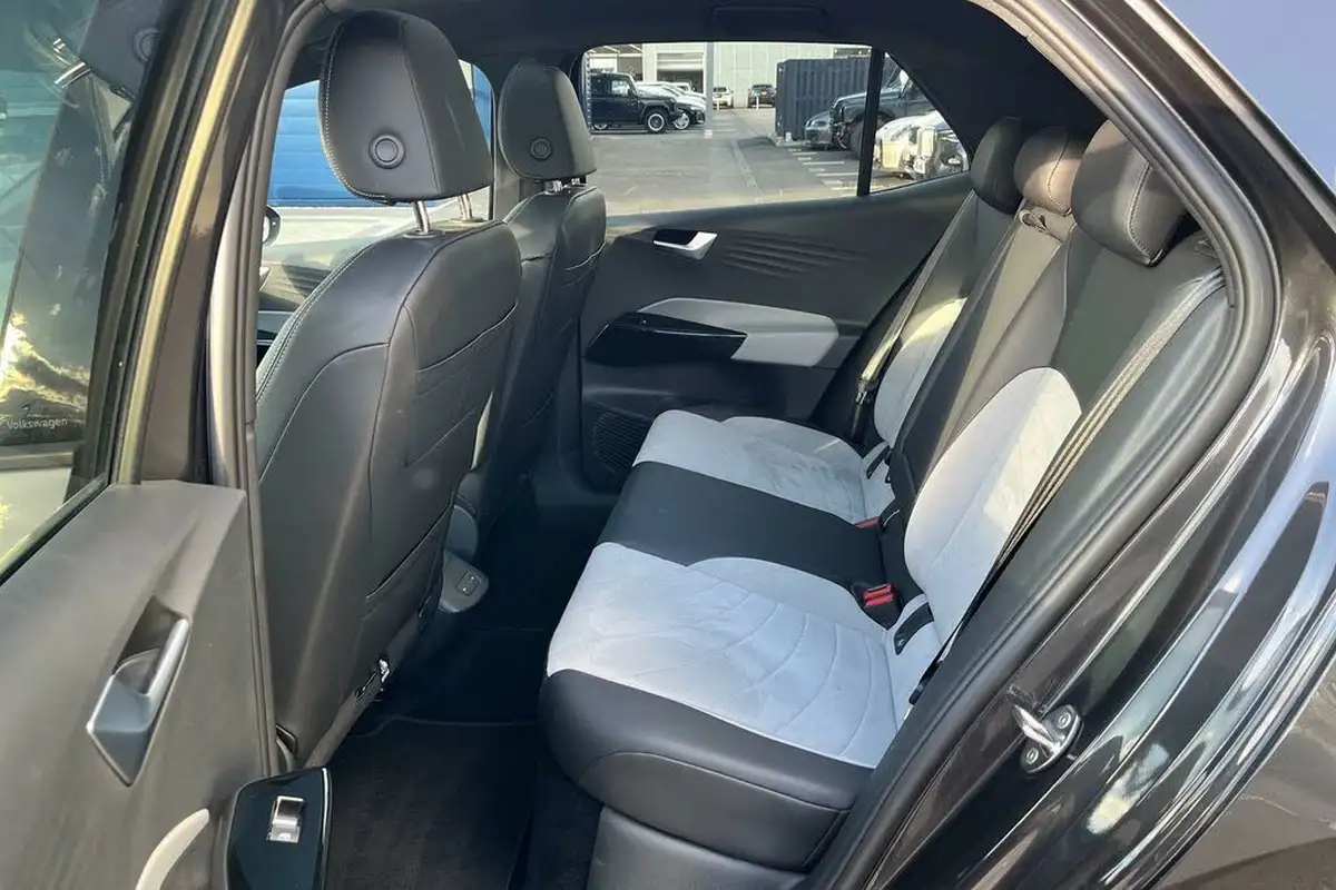 2022-volkswagen-id3-e-family-204ps-performance-big-29