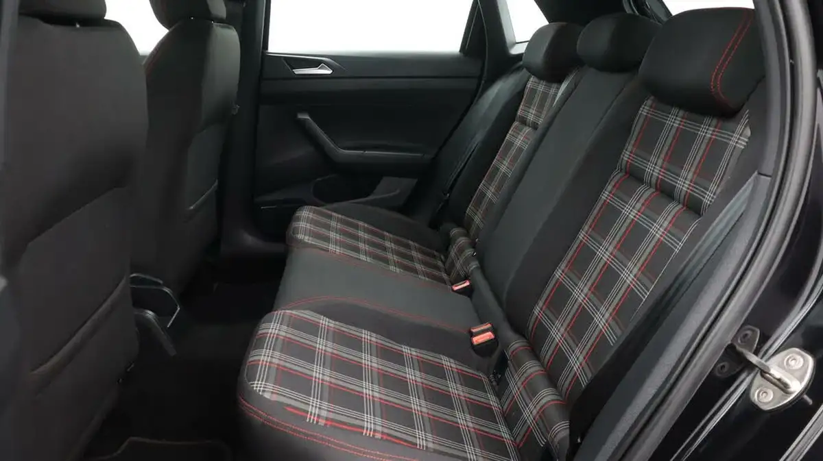 2021-volkswagen-polo-20-tsi-gti-big-16