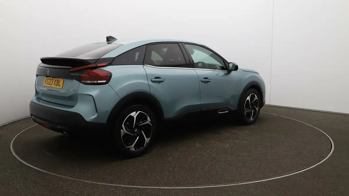 2023-citroen-c4-15bluehdi-shine-plus-big-44