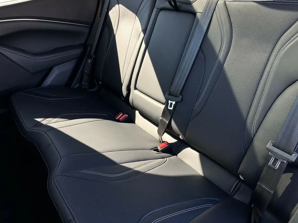 2024-ford-mustang-mach-e-e-select-268ps-tech-big-18