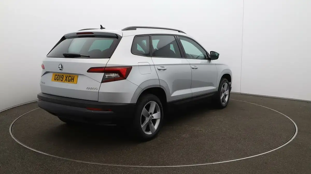 2019-skoda-karoq-15-tsi-se-technology-big-7