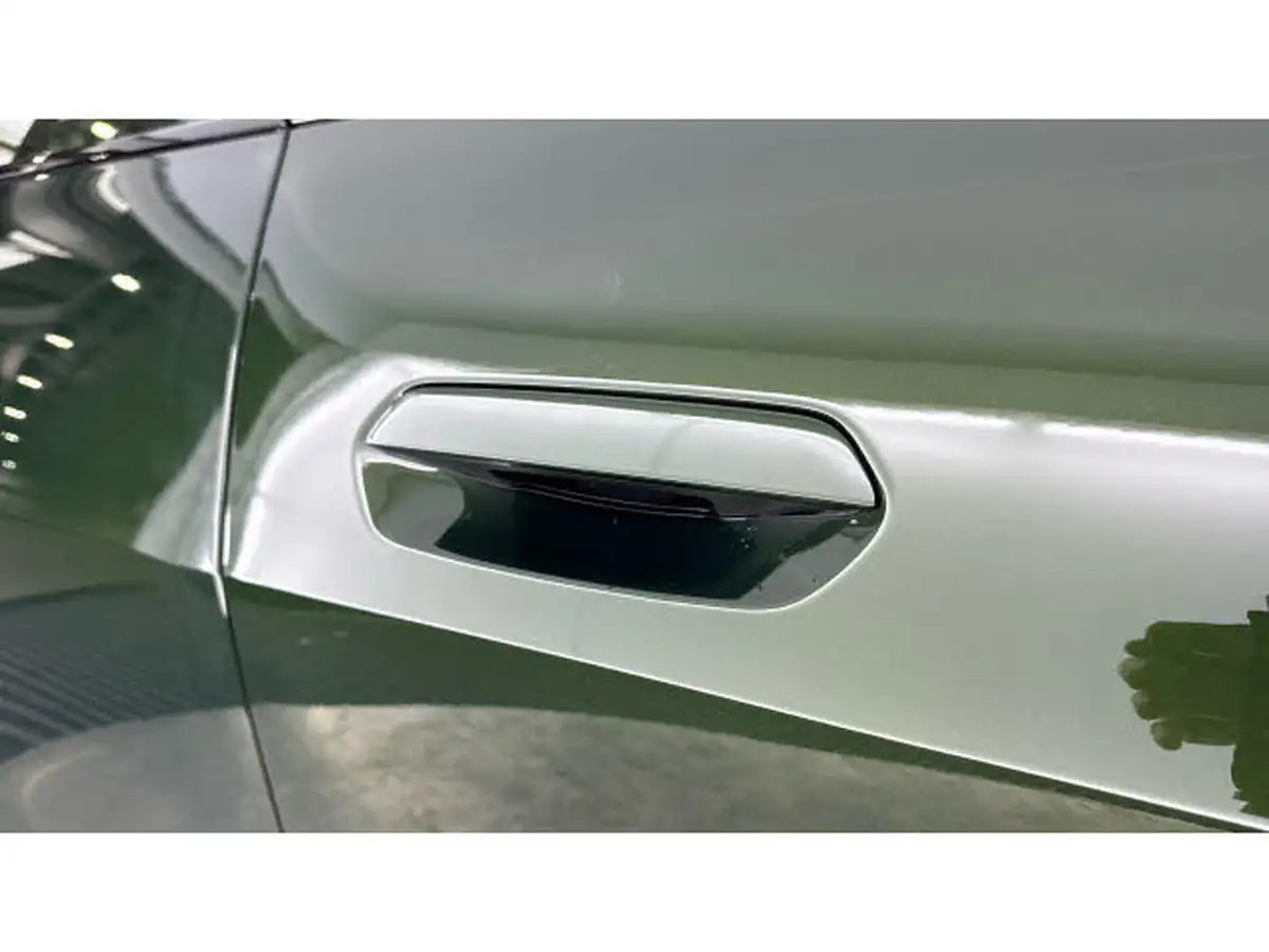 2024-bmw-i4-e-edrive35-sport-big-24