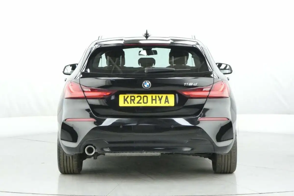 2020-bmw-1-series-15td-116d-se-dct-big-6
