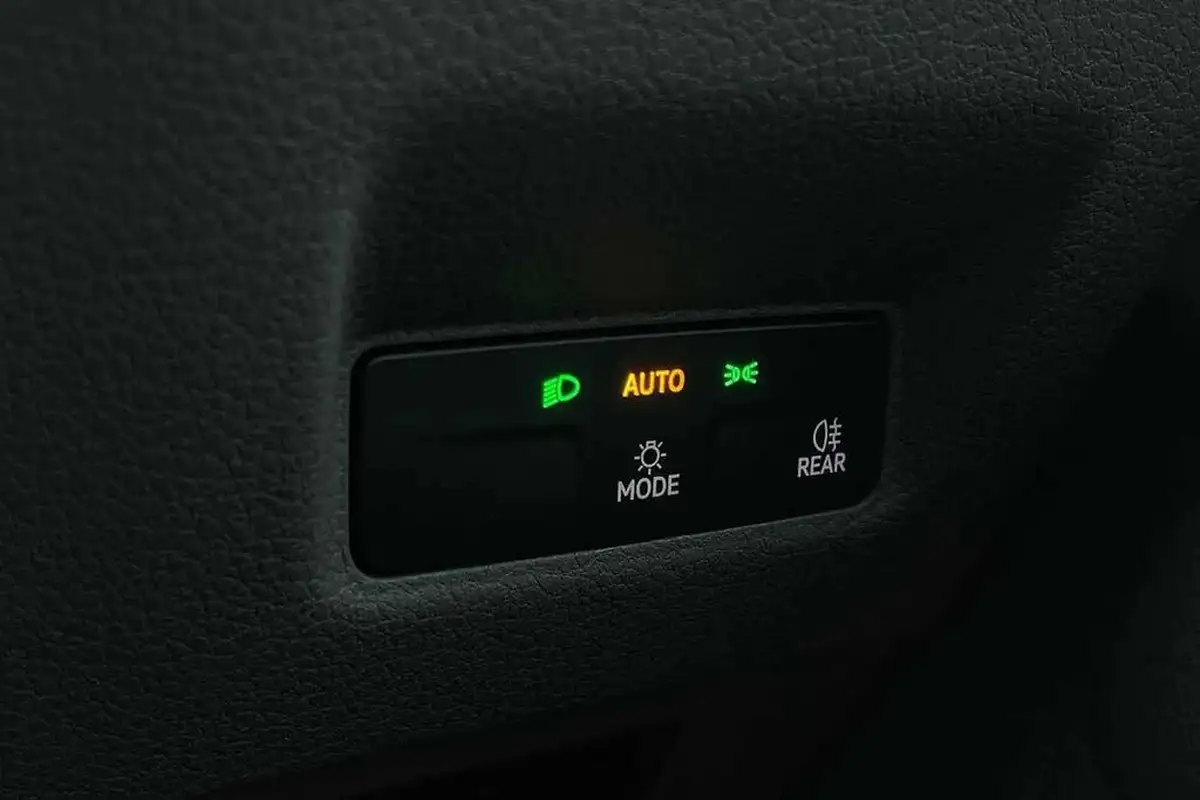 2024-volkswagen-crafter-20tdi-cr35-lwb-commerce-plus-140pseu6d-big-35