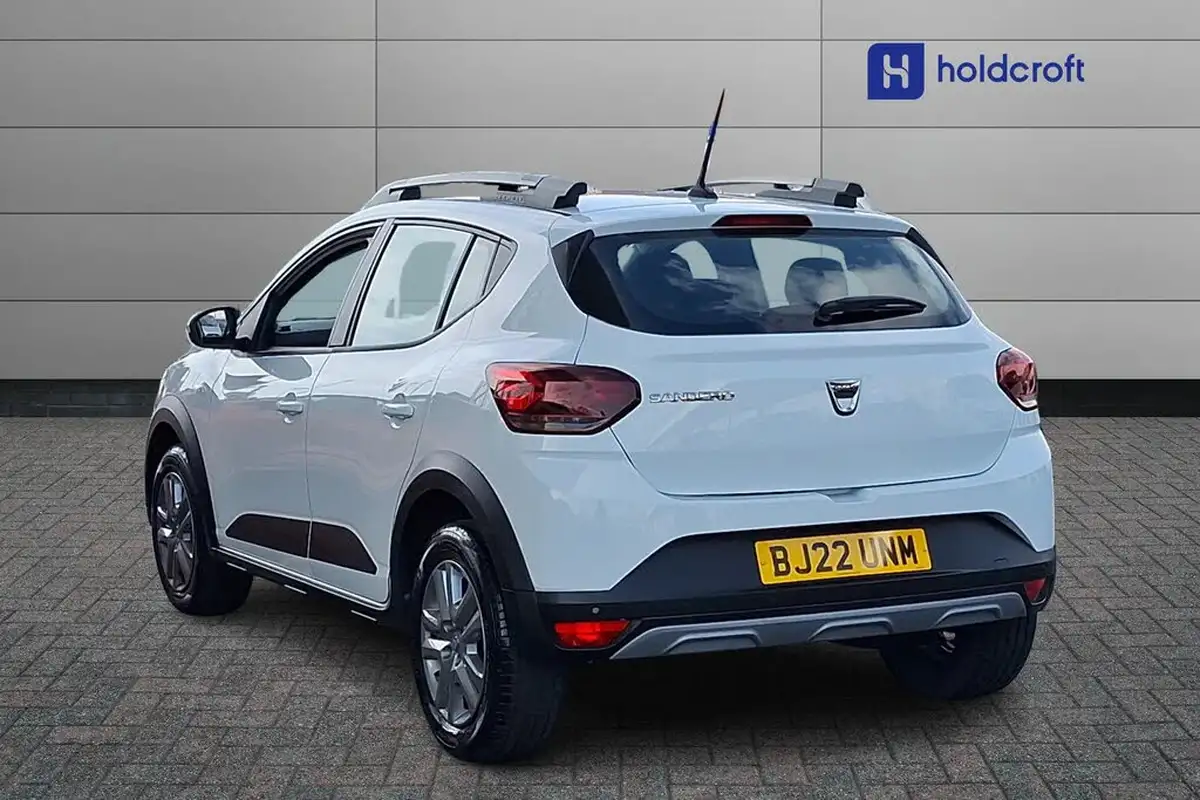 2022-dacia-sandero-stepway-10-tce-comfort-90bhp-big-1