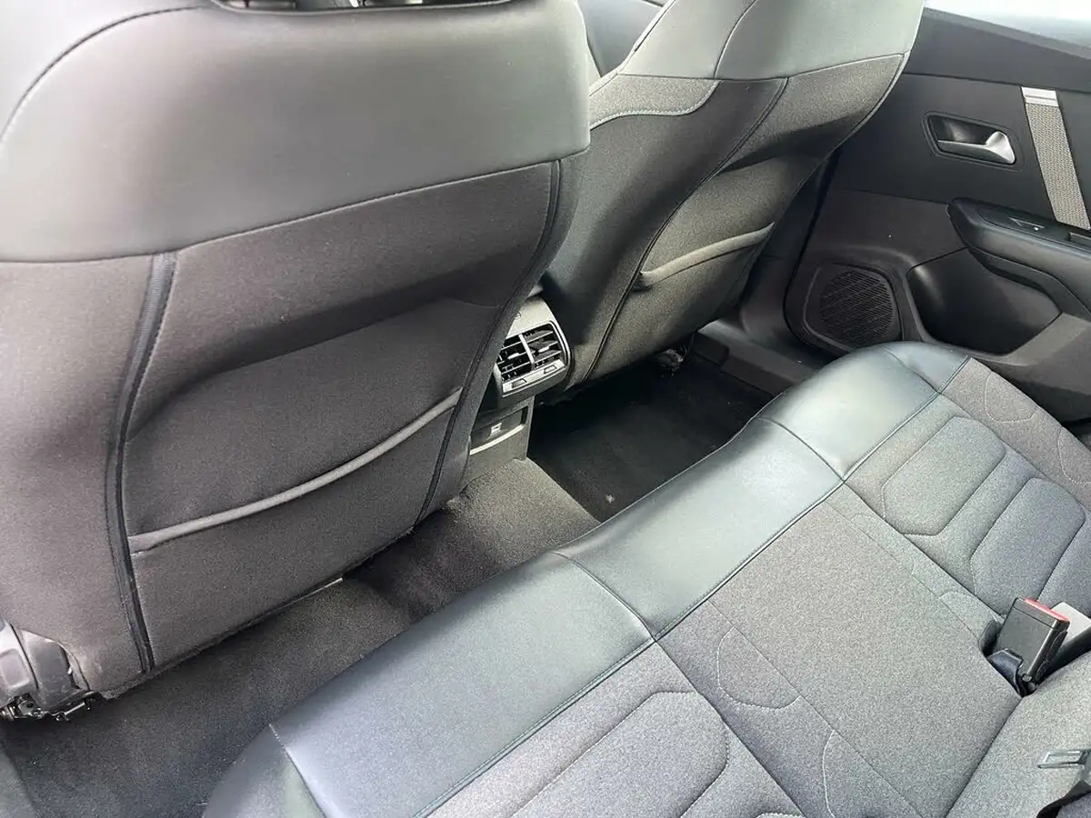 2021-citroen-c4-12-puretech-sense-plus-big-23