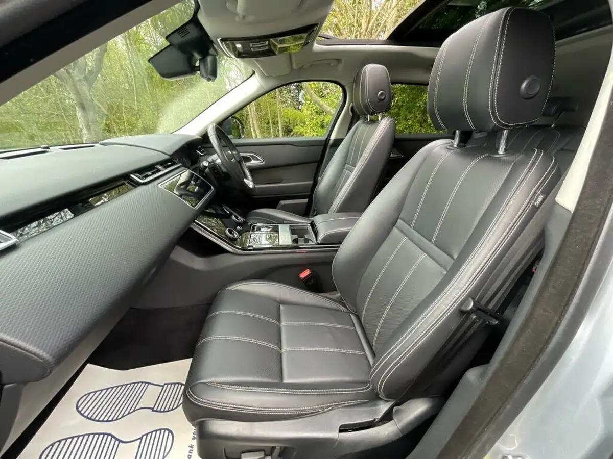 2017-land-rover-range-rover-velar-20-p300-s-big-32