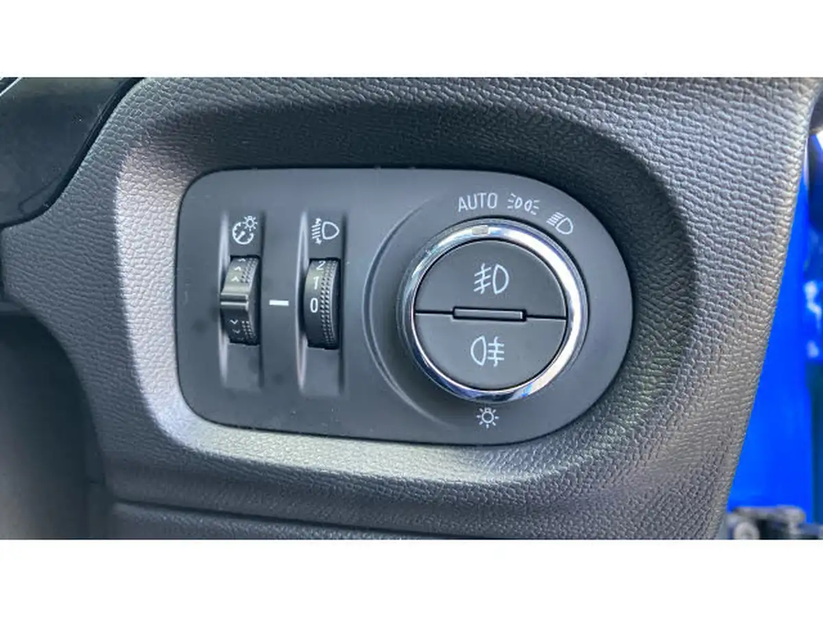 2022-vauxhall-corsa-12i-elite-edition-big-26