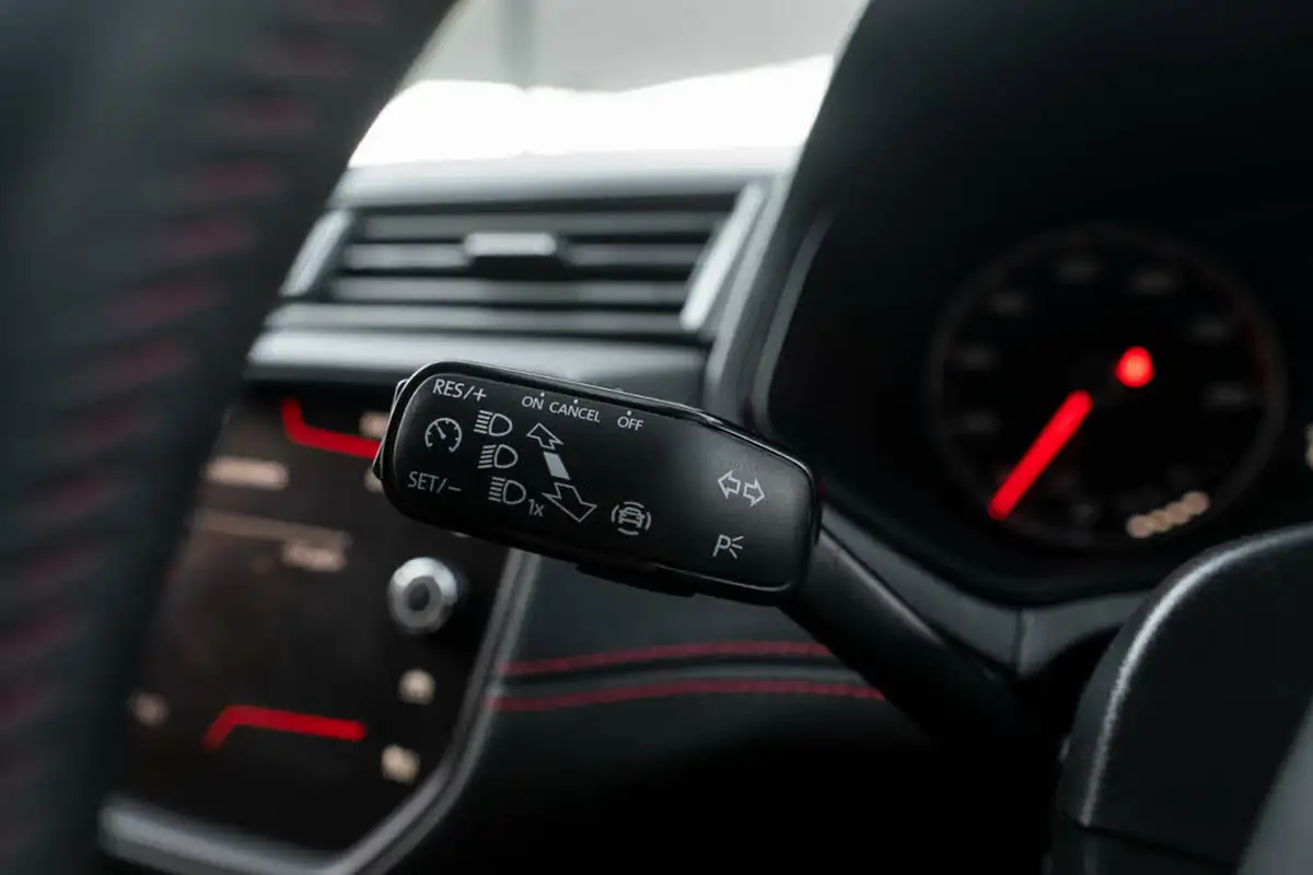 2020-seat-ibiza-10-tsi-fr-115ps-big-28