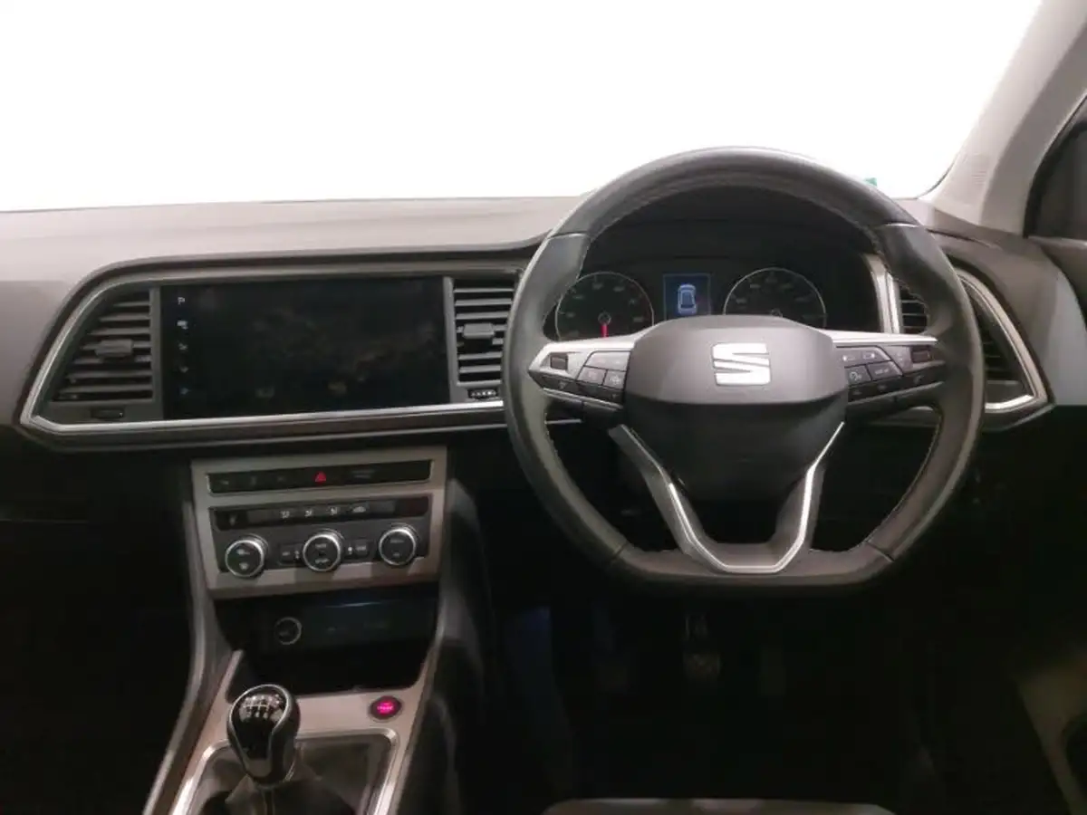 2022-seat-ateca-15-ecotsi-xperience-big-6