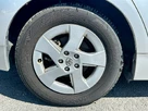2011-toyota-prius-small-5