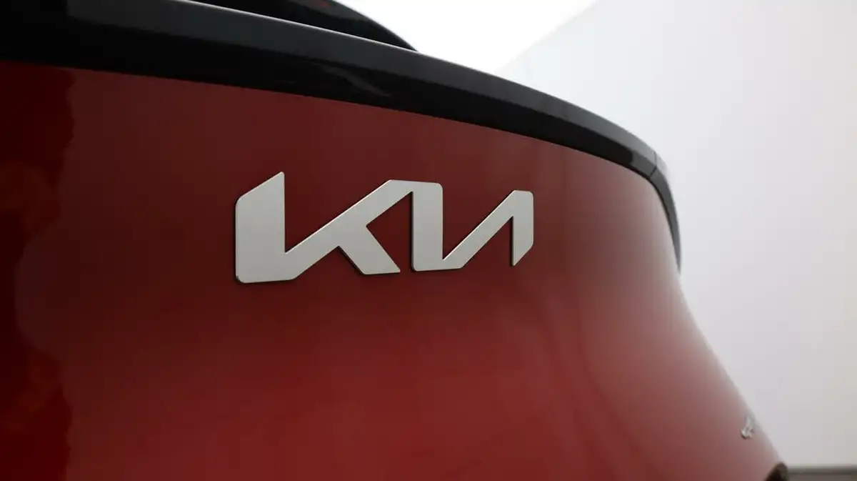 2022-kia-sportage-16-t-gdi-gt-line-s-226bhp-hev-1598cc-auto-big-25