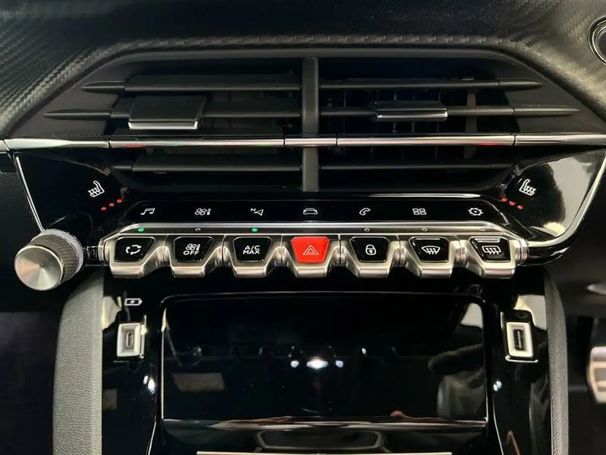 2021-peugeot-2008-suv-12-puretech-gt-big-19