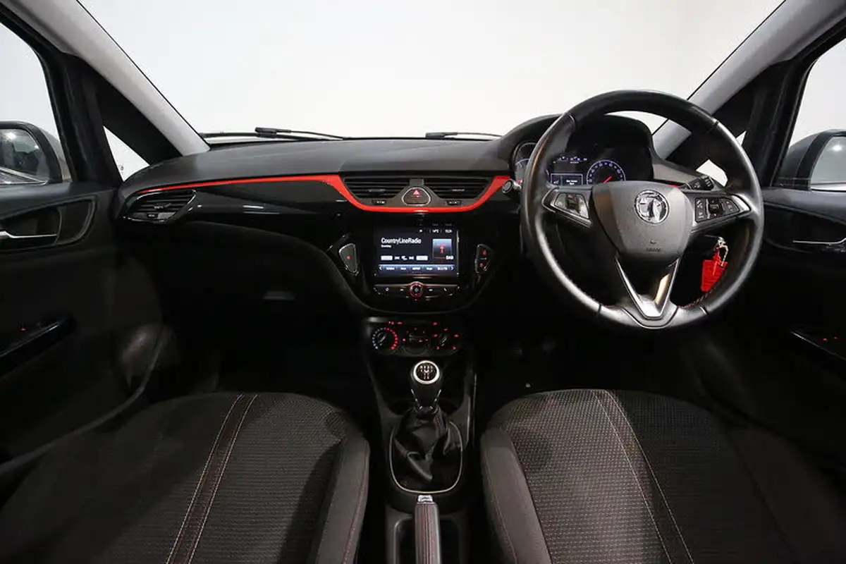 2018-vauxhall-corsa-14i-sri-90ps-ecotec-5d-big-21