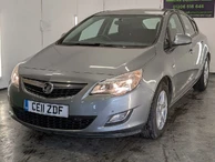 2011 Vauxhall Astra 1.7TD Exclusiv 1.7CDTi 16v (110ps) ecoFLEX Hatchback 5d