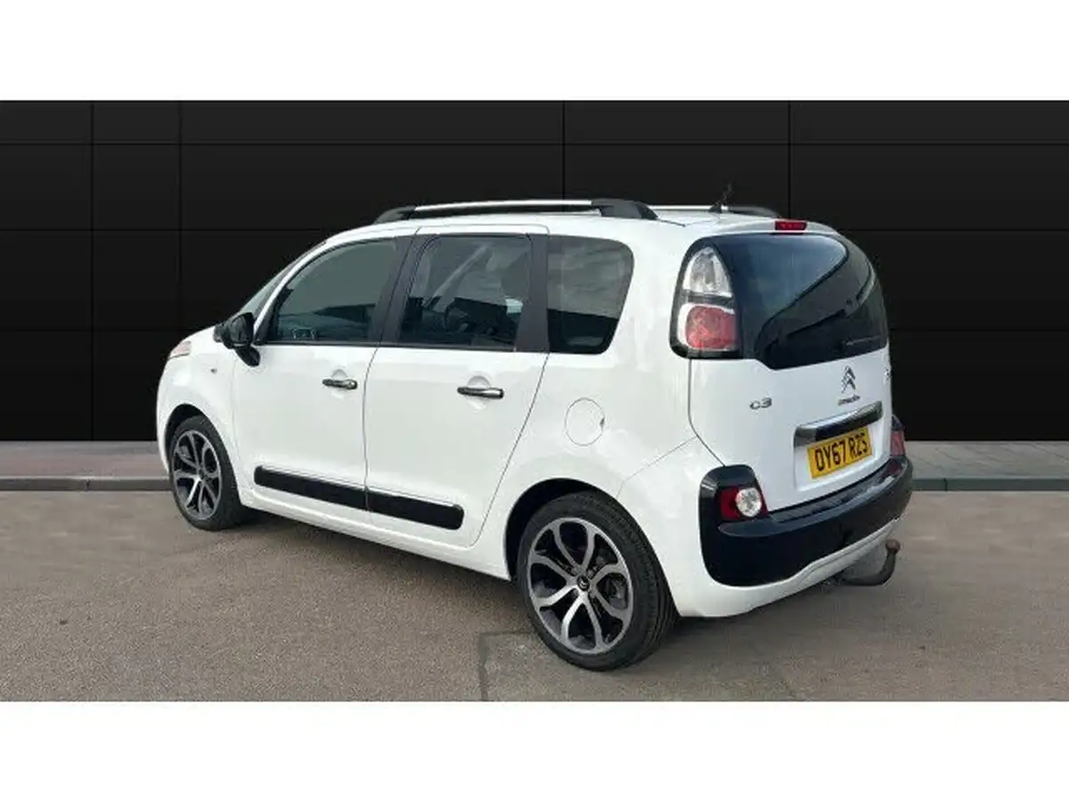2017-citroen-c3-picasso-16bluehdi-platinum-big-1