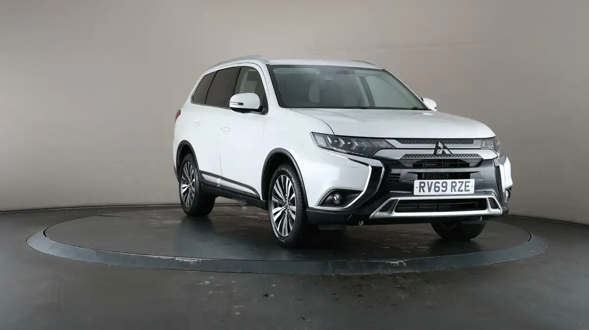 2019-mitsubishi-outlander-20-exceed-big-45