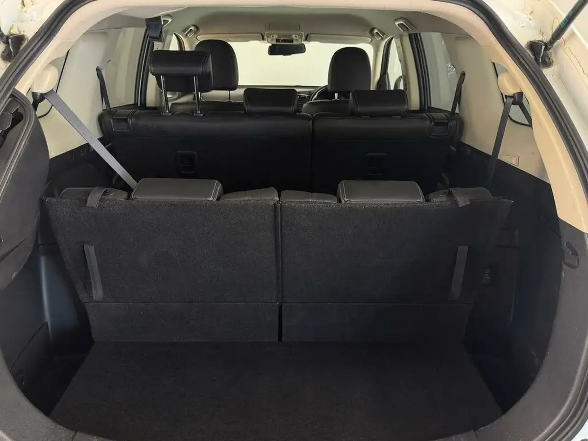 2019-mitsubishi-outlander-20-exceed-big-34