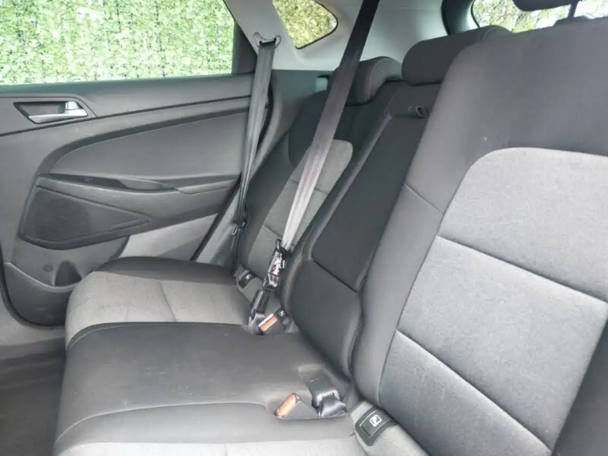 2018-hyundai-tucson-16-gdi-se-nav-big-5