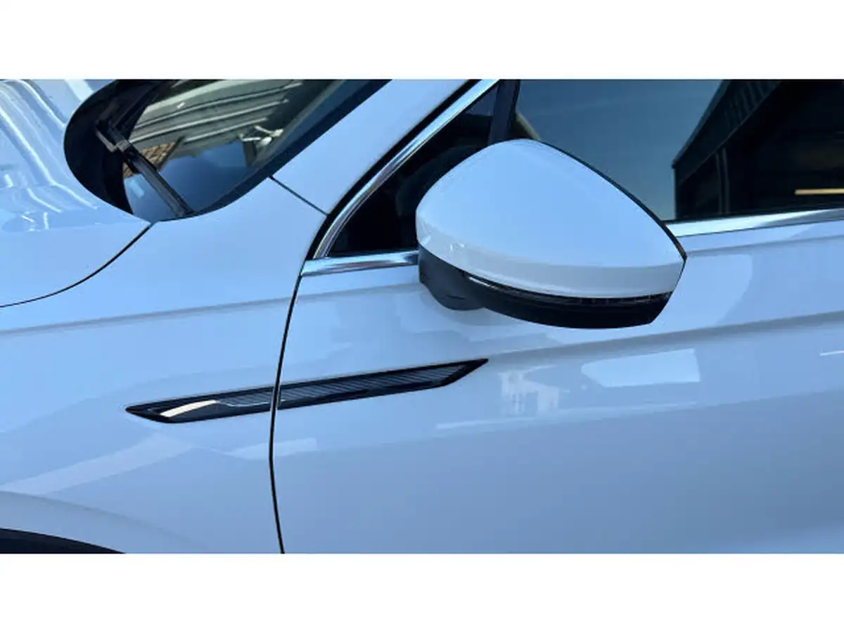 2022-volkswagen-tiguan-15-tsi-elegance-big-39