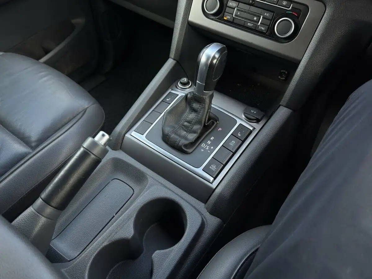 2014-volkswagen-amarok-20bitdi-highline-4motion-per-big-39