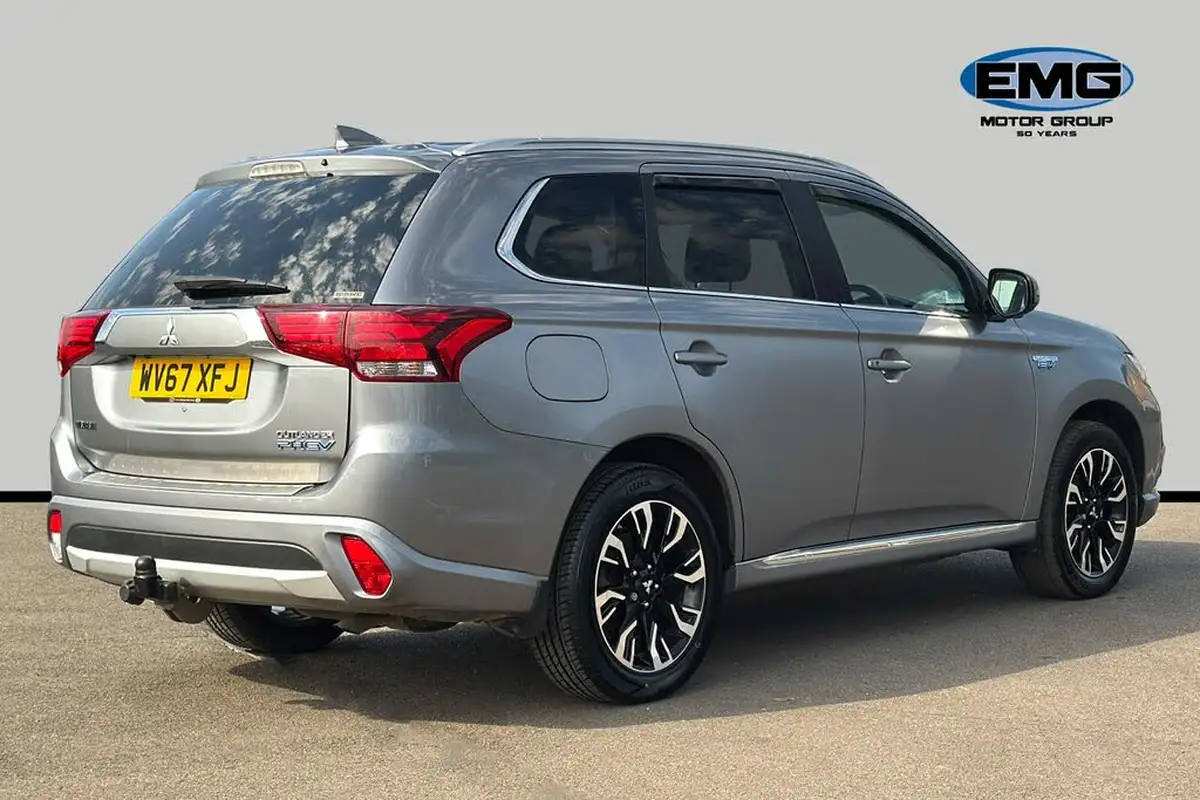 2017-mitsubishi-outlander-20-4hs-phev-5st-big-5