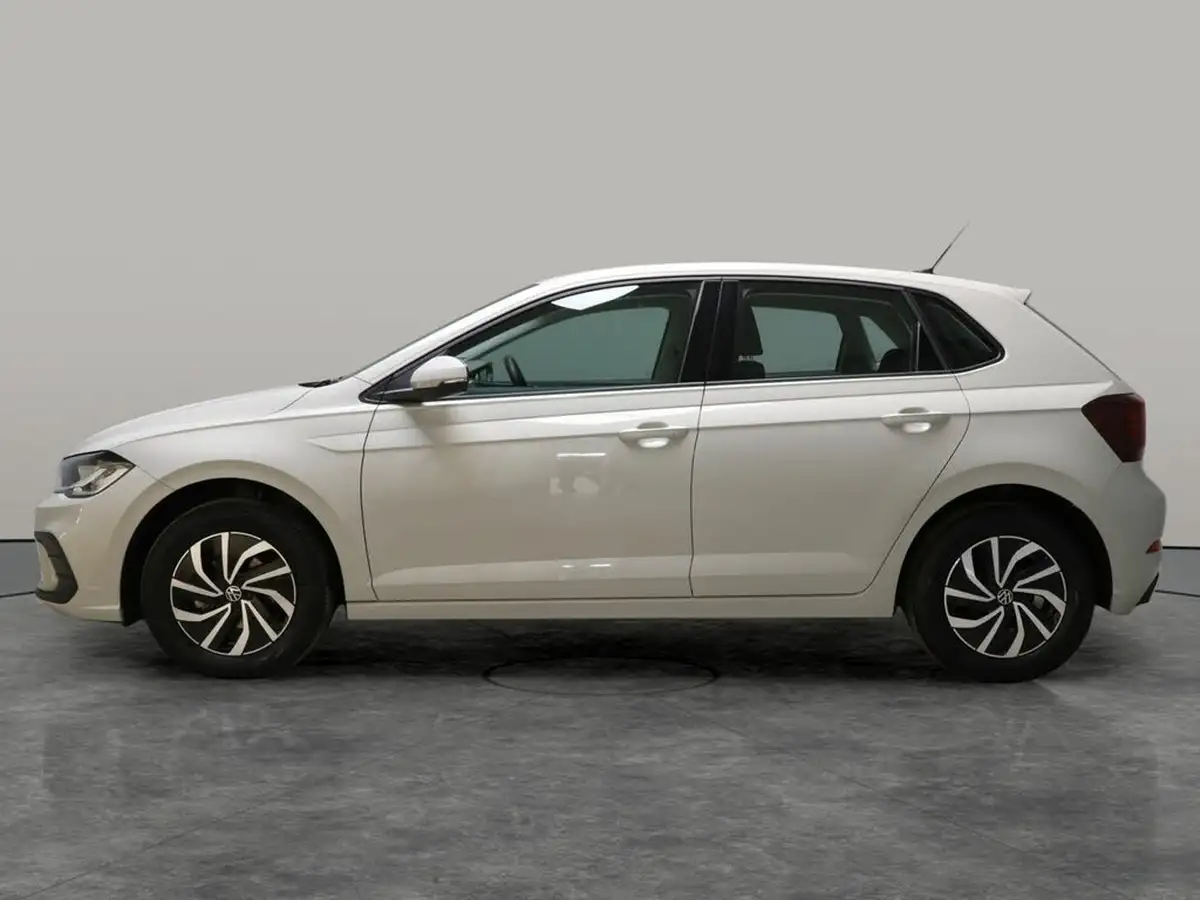 2022-volkswagen-polo-10-life-big-12