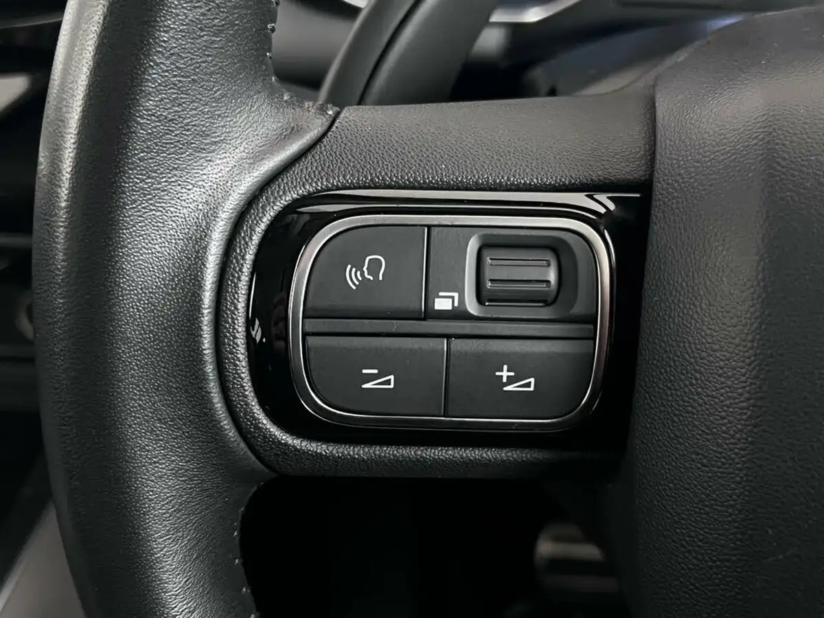 2020-citroen-c5-aircross-12-puretech-flair-plus-eat8-big-17