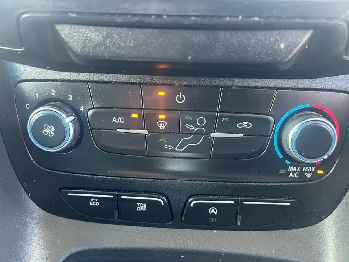 2019-ford-transit-connect-15-ecoblue-l2-210-base-100pseu6dt-panel-big-18