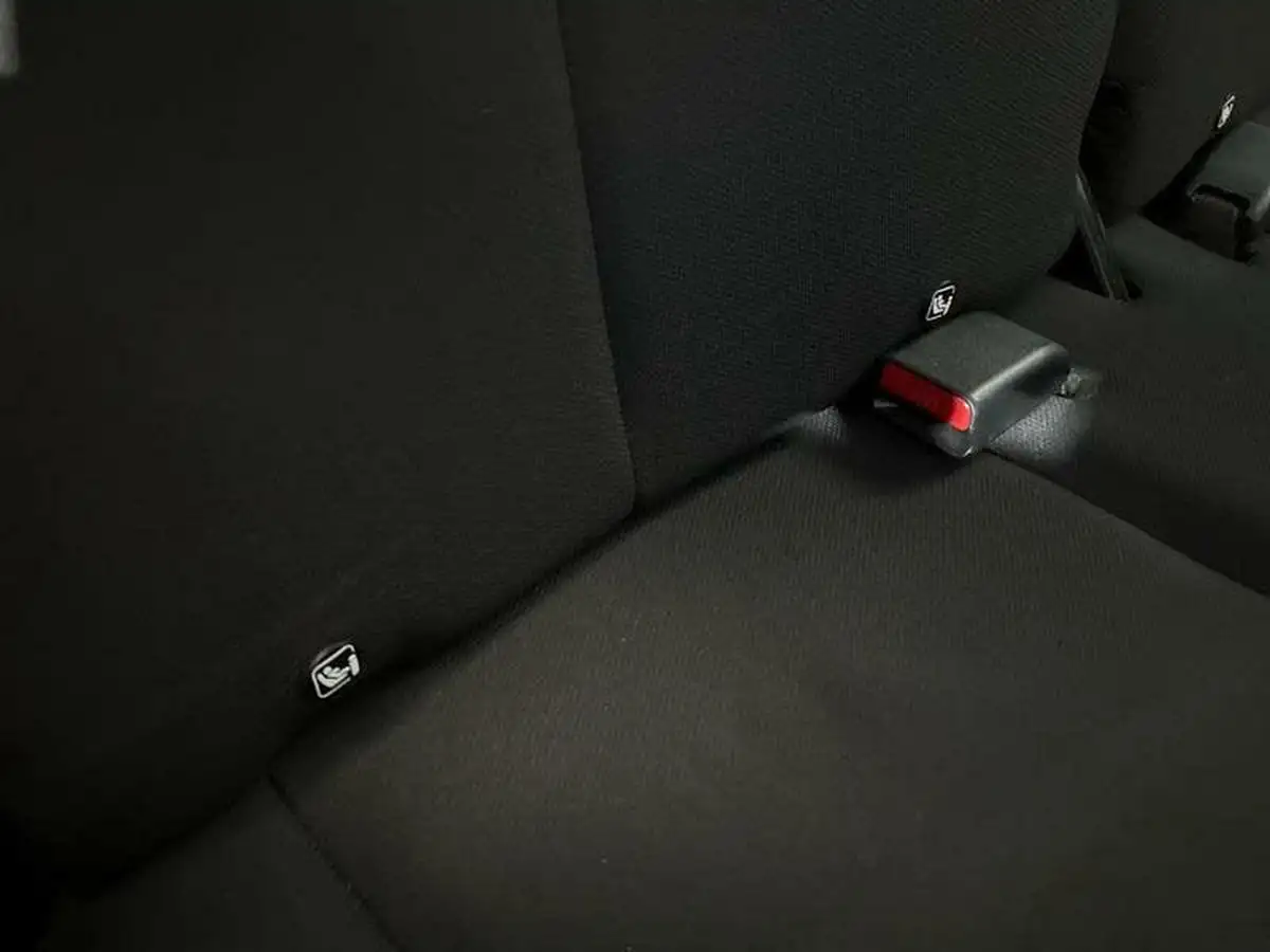 2021-citroen-c1-10-vti-feel-5d-big-11