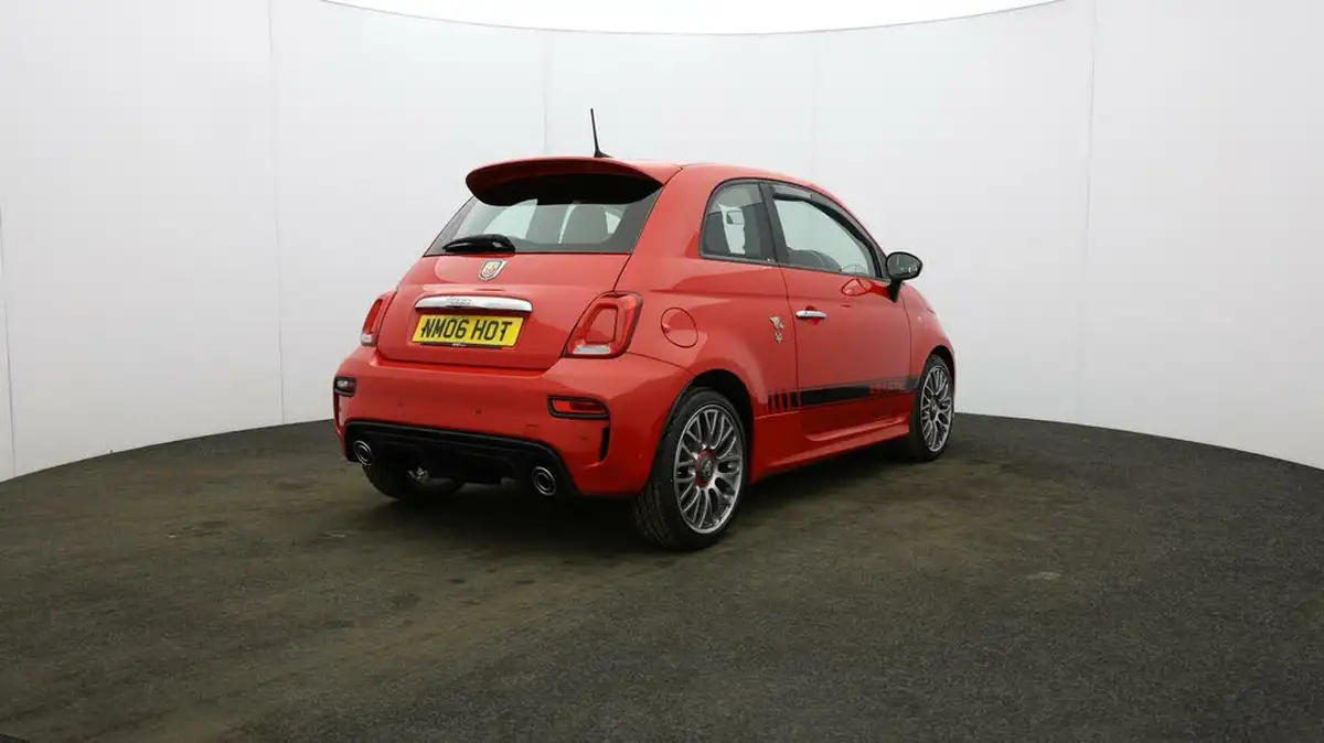 2018-abarth-595-14-tjet-big-49