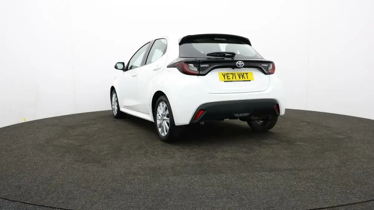 2022-toyota-yaris-15-vvt-i-icon-big-71
