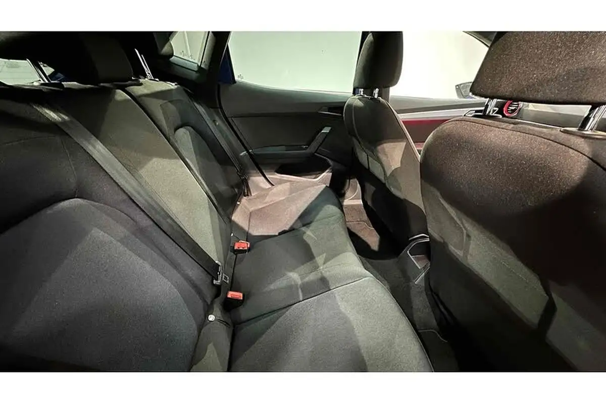 2022-seat-ibiza-10-tsi-fr-110ps-big-18